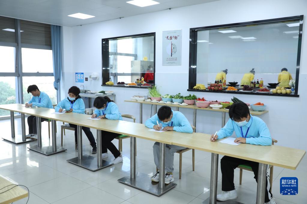 康养技能展风采，创新服务促发展——南昌康养服务业技能比拼与技术转让侧记